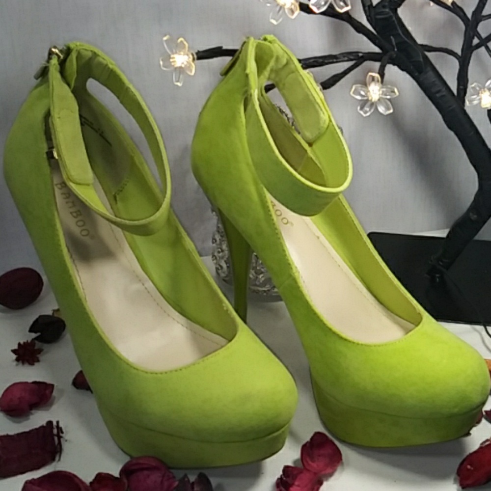 Heels/Pumps